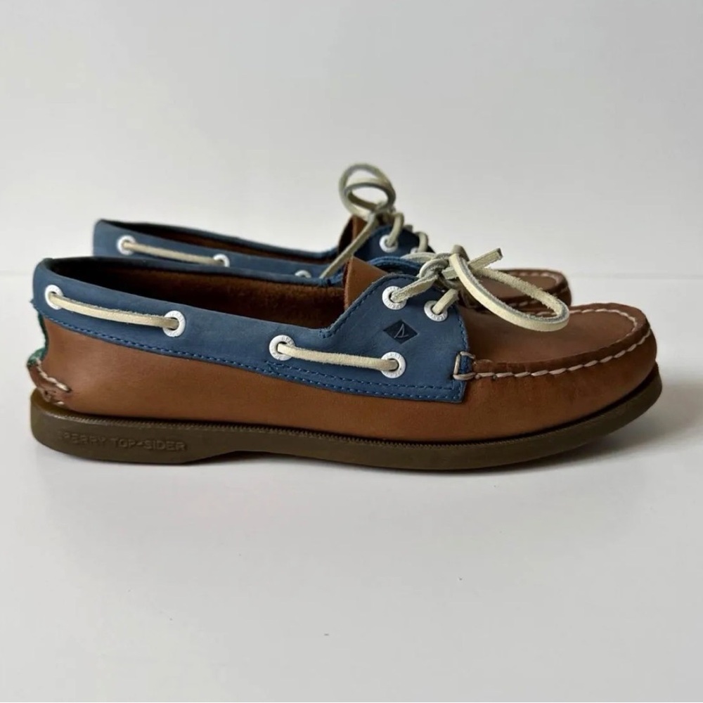 Sperry Top-Sider Two-Tone Leather Boat Shoes | Women’s 7M